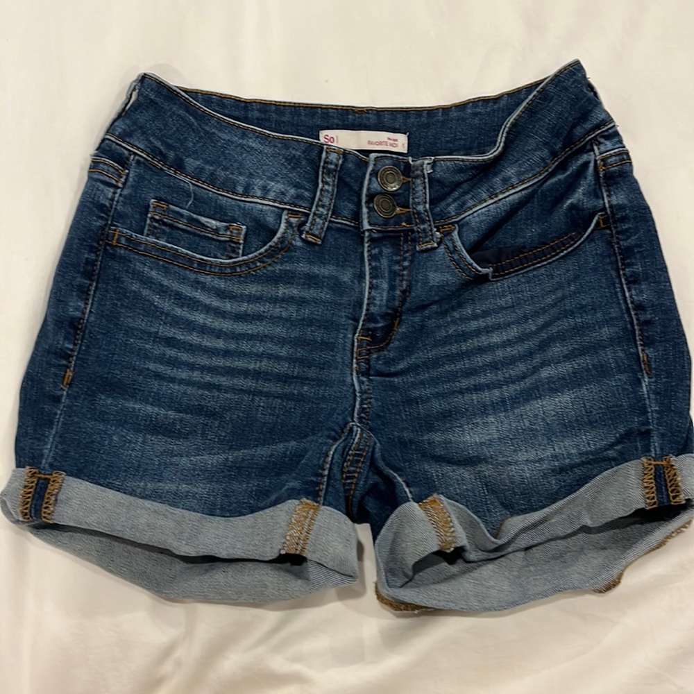 So (Kohls) teen denim short size 1. Barely worn